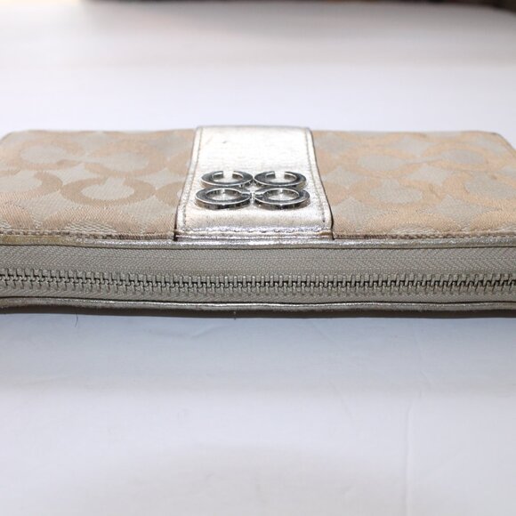 Coach Poppy PopArt C Gold Accordion Wallet - Picture 10 of 14